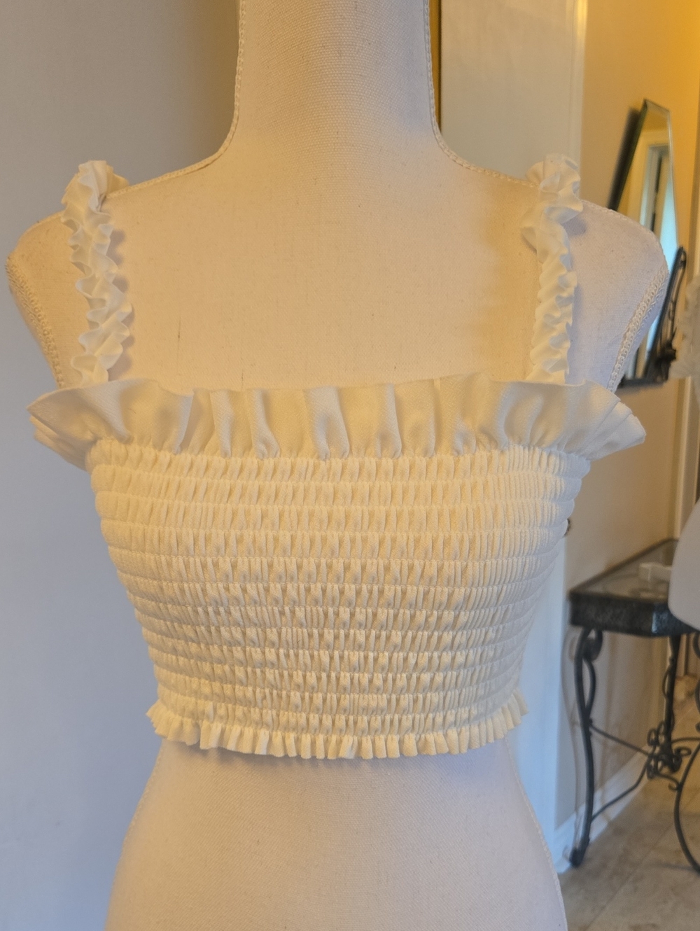 NWT PrettyLittleThing White Shirred Bandeau Top M/L - Picture 2 of 8